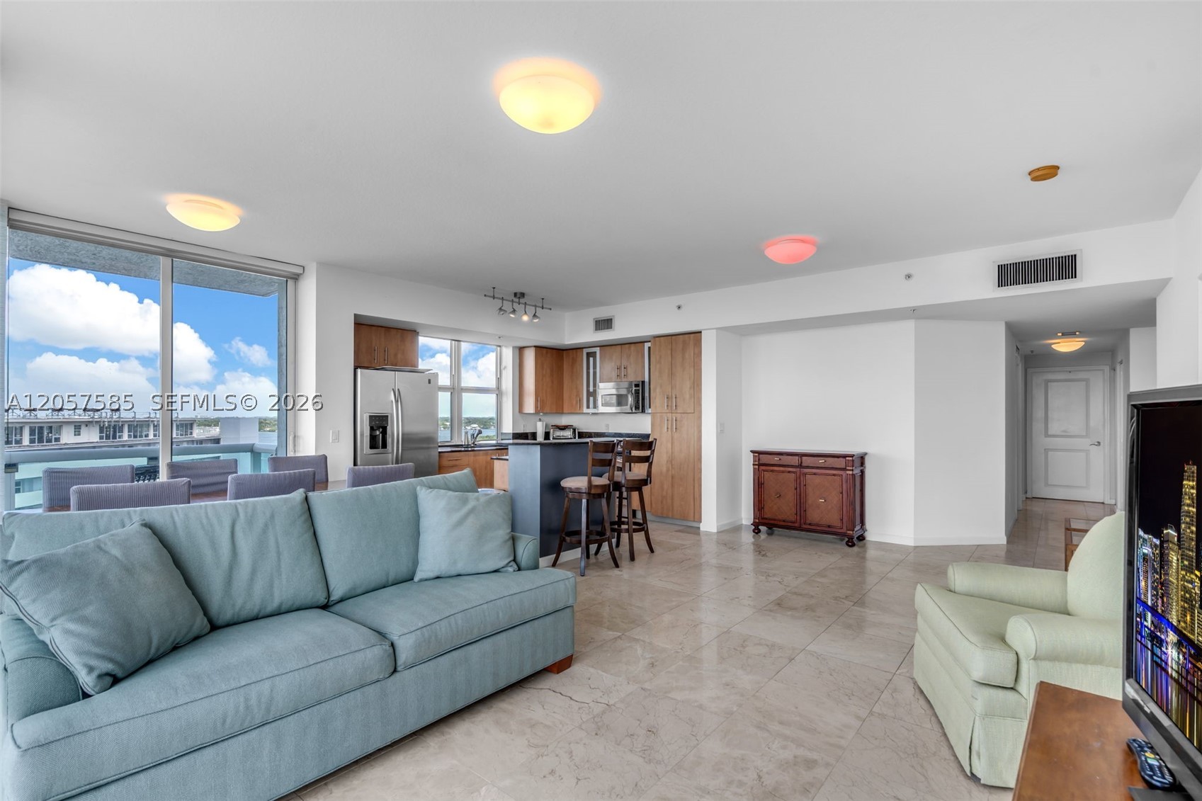 360 CONDO A - Residential