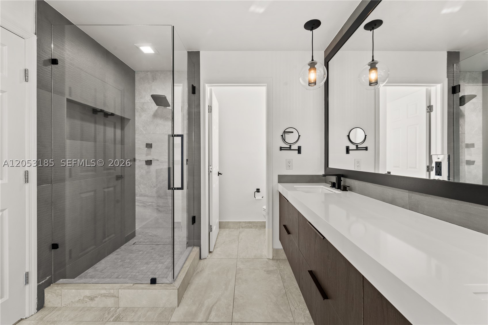 AVENTURA LAKES - PHASE II - Residential Lease
