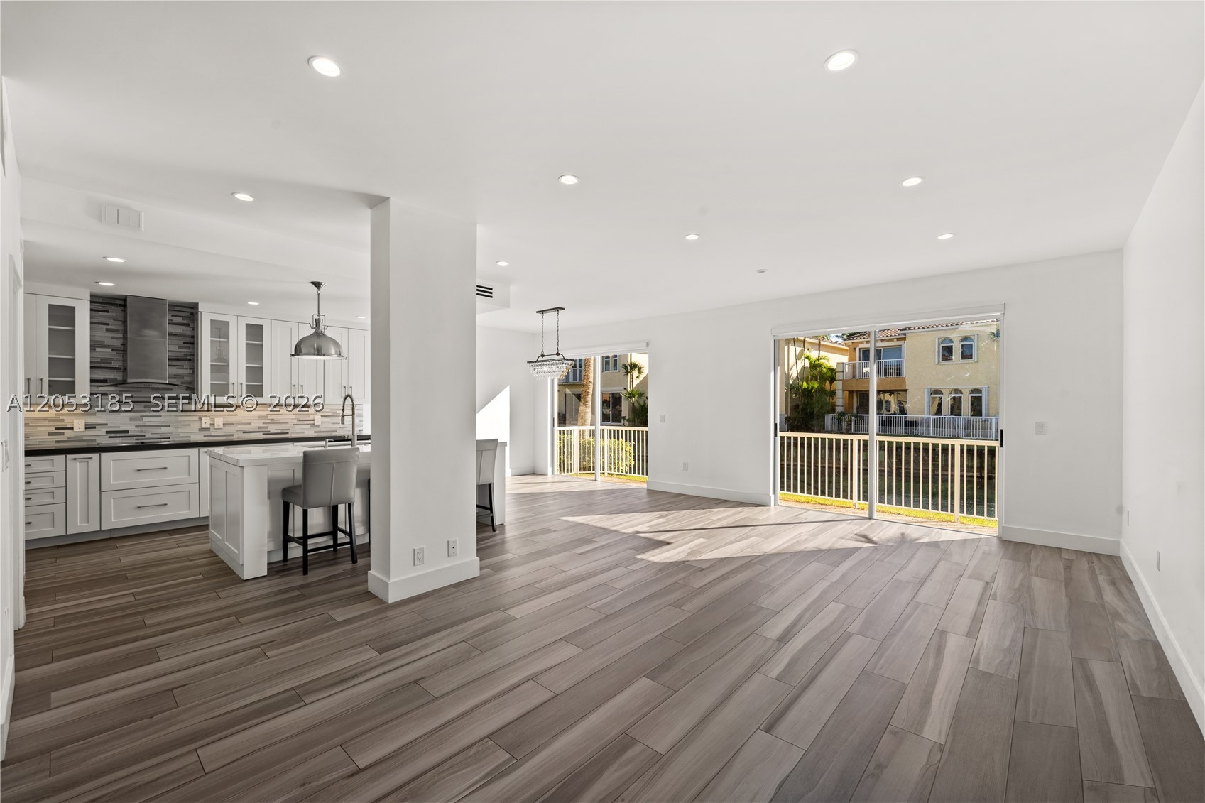 AVENTURA LAKES - PHASE II - Residential Lease