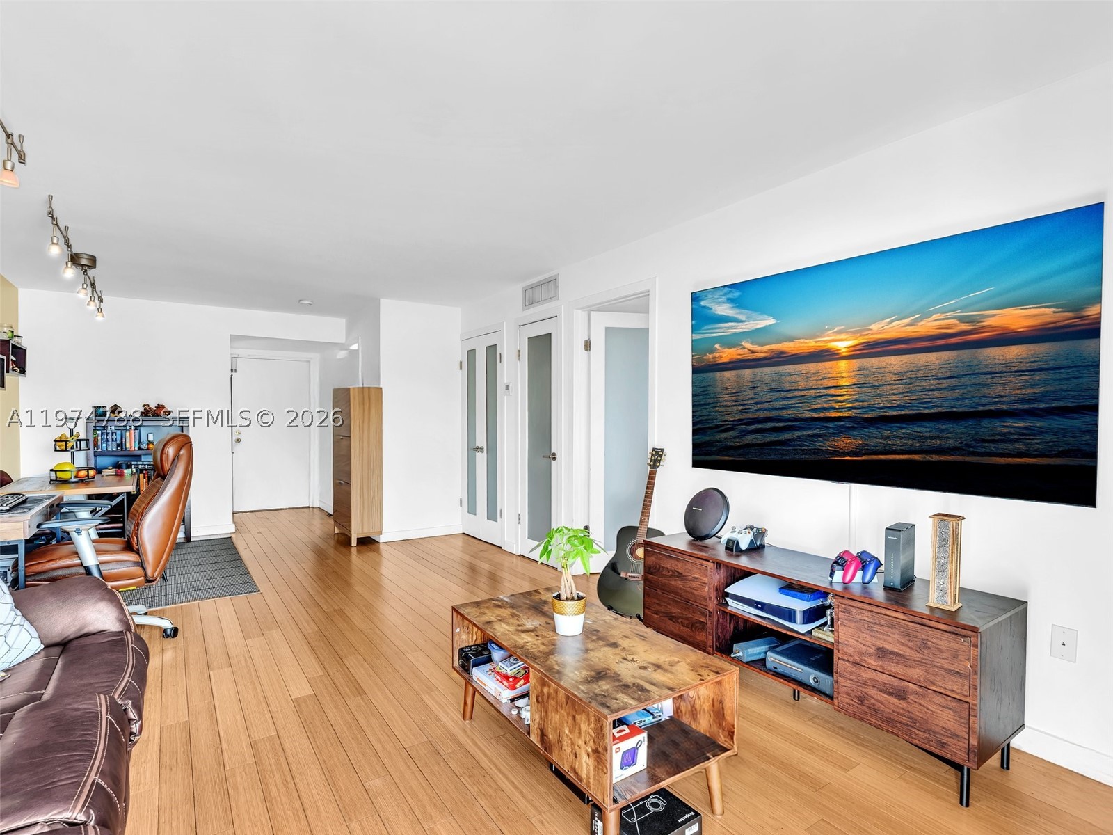 ALTON STAR CONDO - Residential