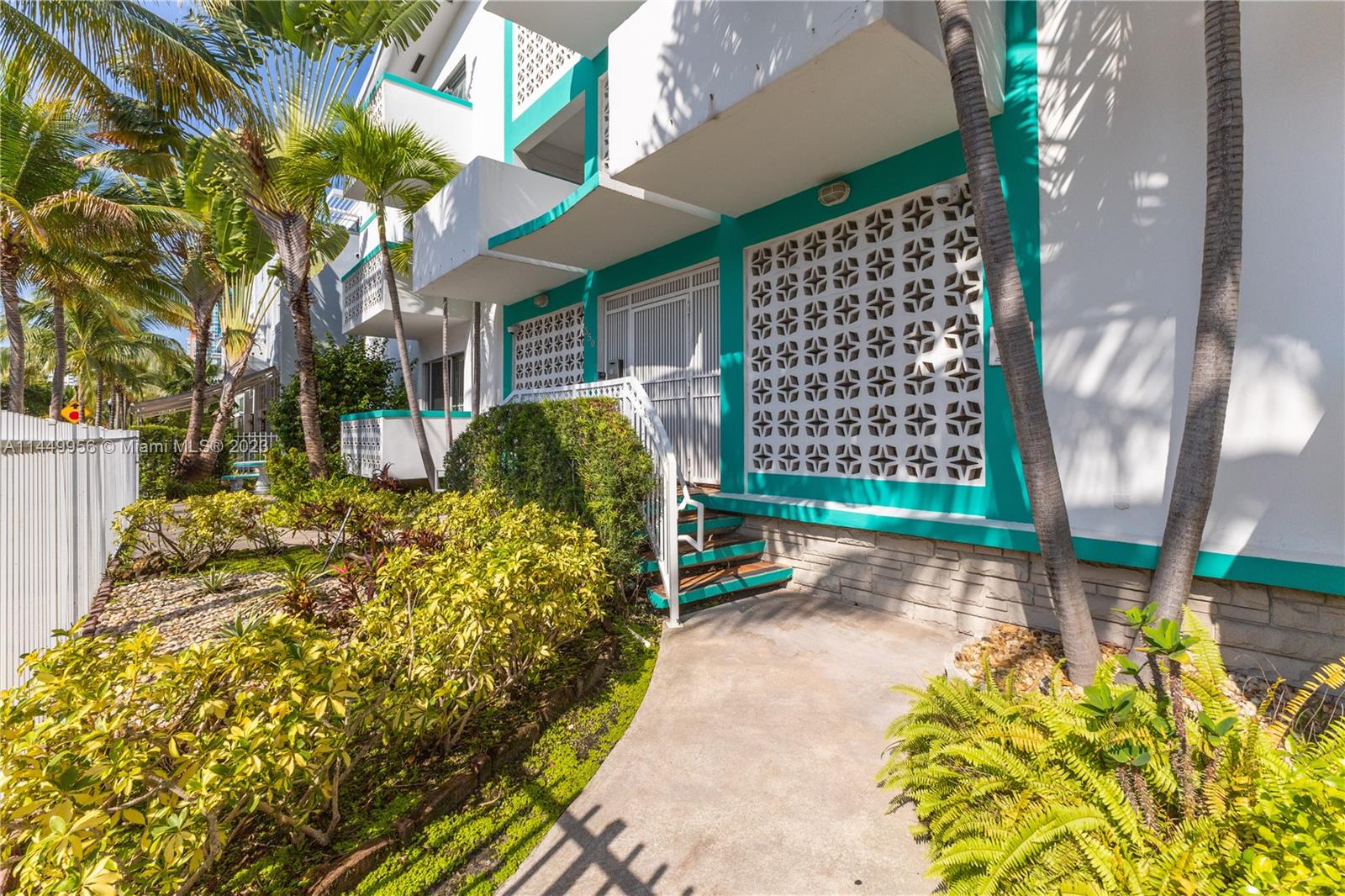 OCEAN BEACH FLA SUB - Residential