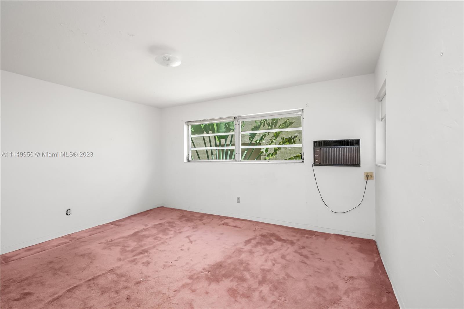 OCEAN BEACH FLA SUB - Residential