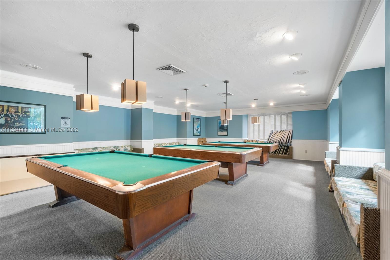 SUNSET PARK LAKE VILLAS S - Residential