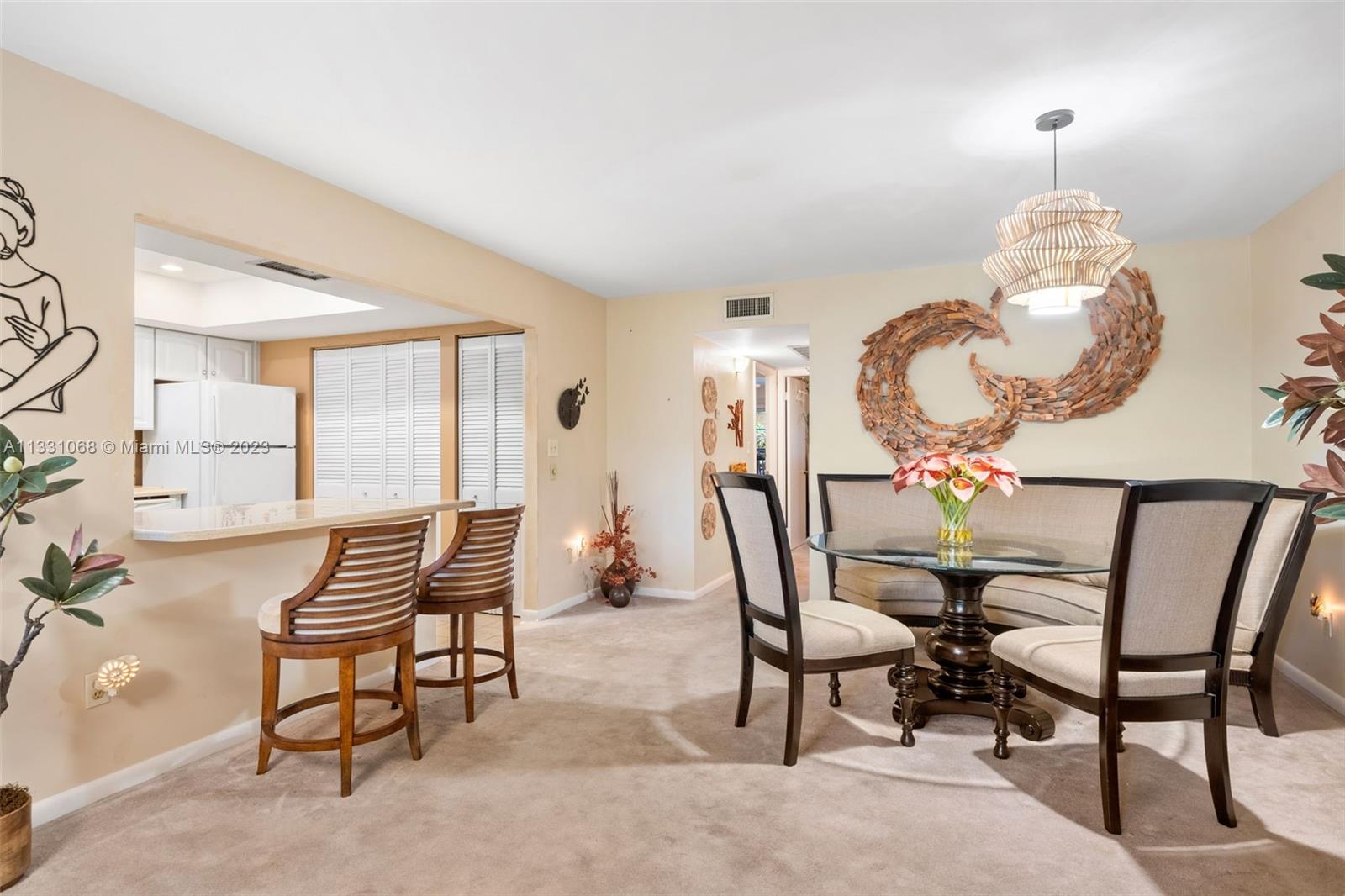 SUNSET PARK LAKE VILLAS S - Residential