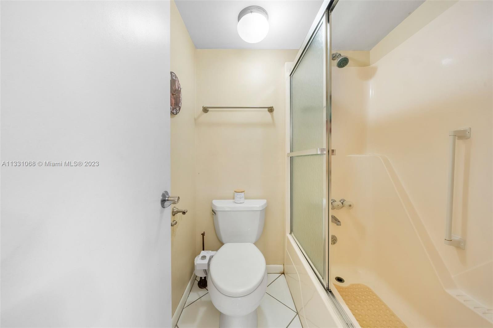 SUNSET PARK LAKE VILLAS S - Residential