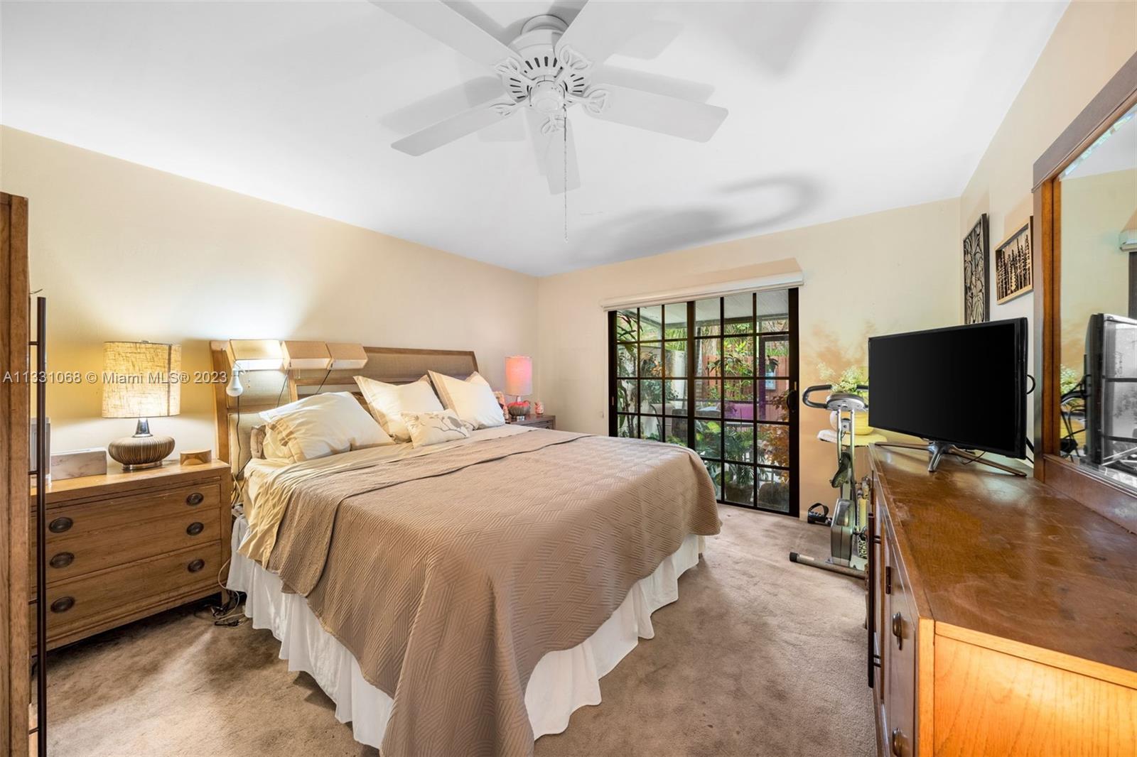 SUNSET PARK LAKE VILLAS S - Residential