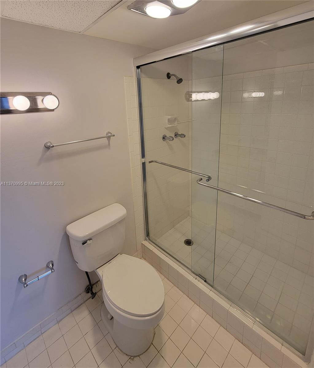 MEADOWBROOK TOWERS CONDO - Residential Lease