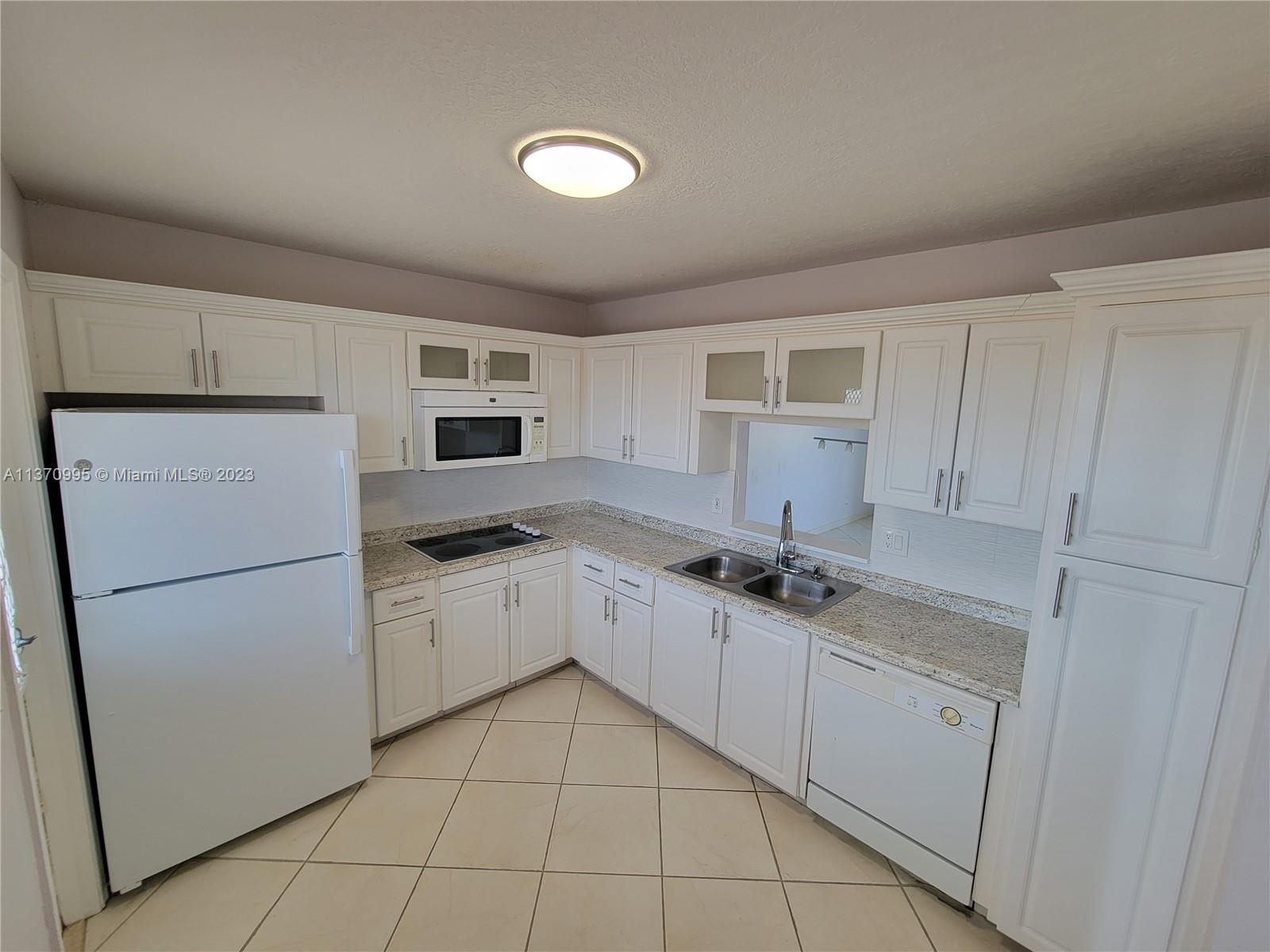 MEADOWBROOK TOWERS CONDO - Residential Lease