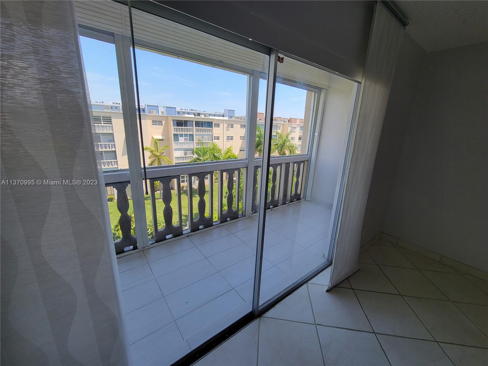 MEADOWBROOK TOWERS CONDO - Residential Lease