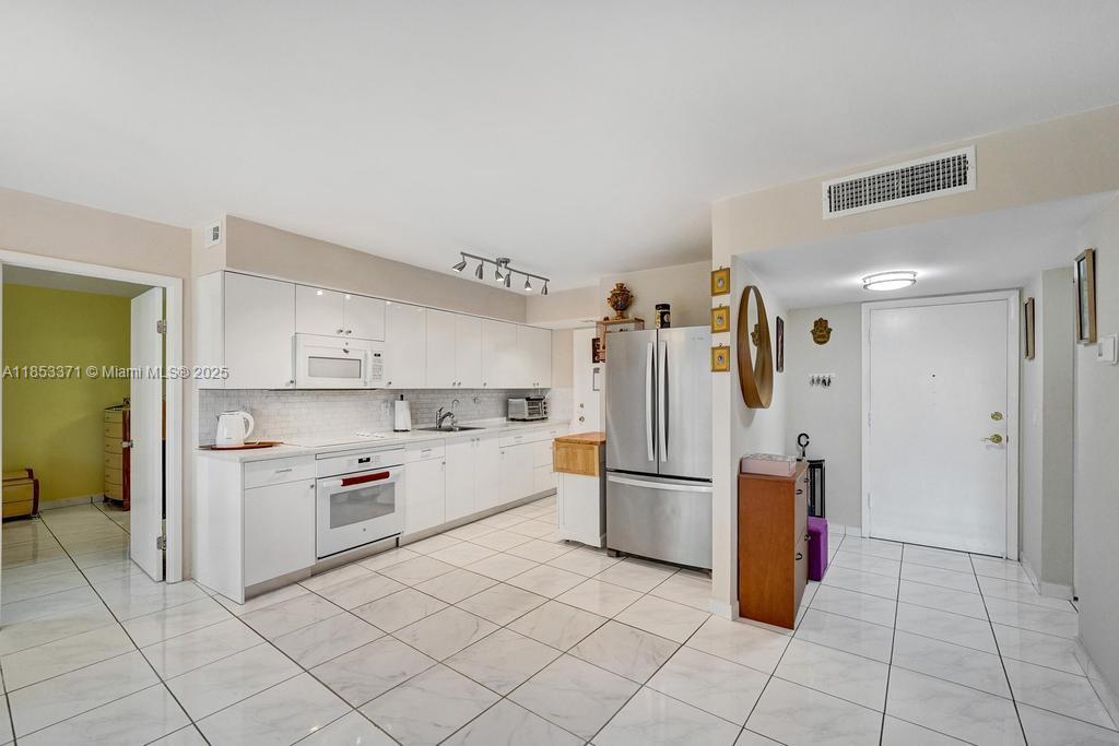 FAIRWAYS RIVIERA CONDO - Residential