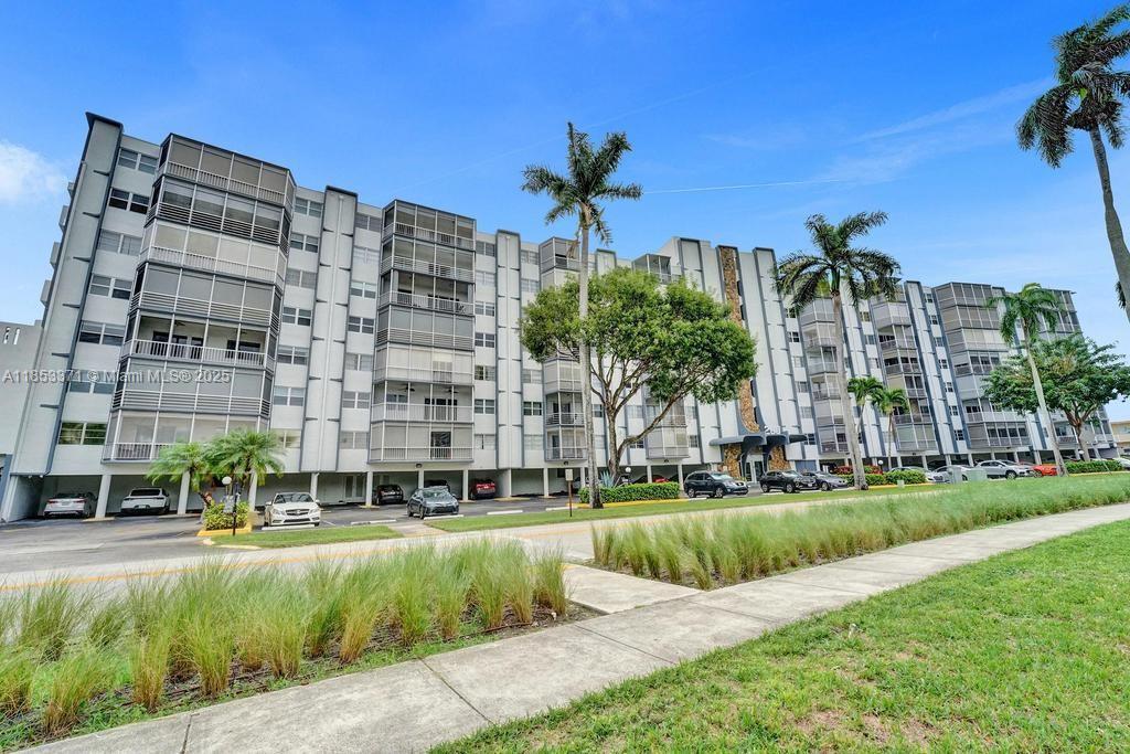 FAIRWAYS RIVIERA CONDO - Residential