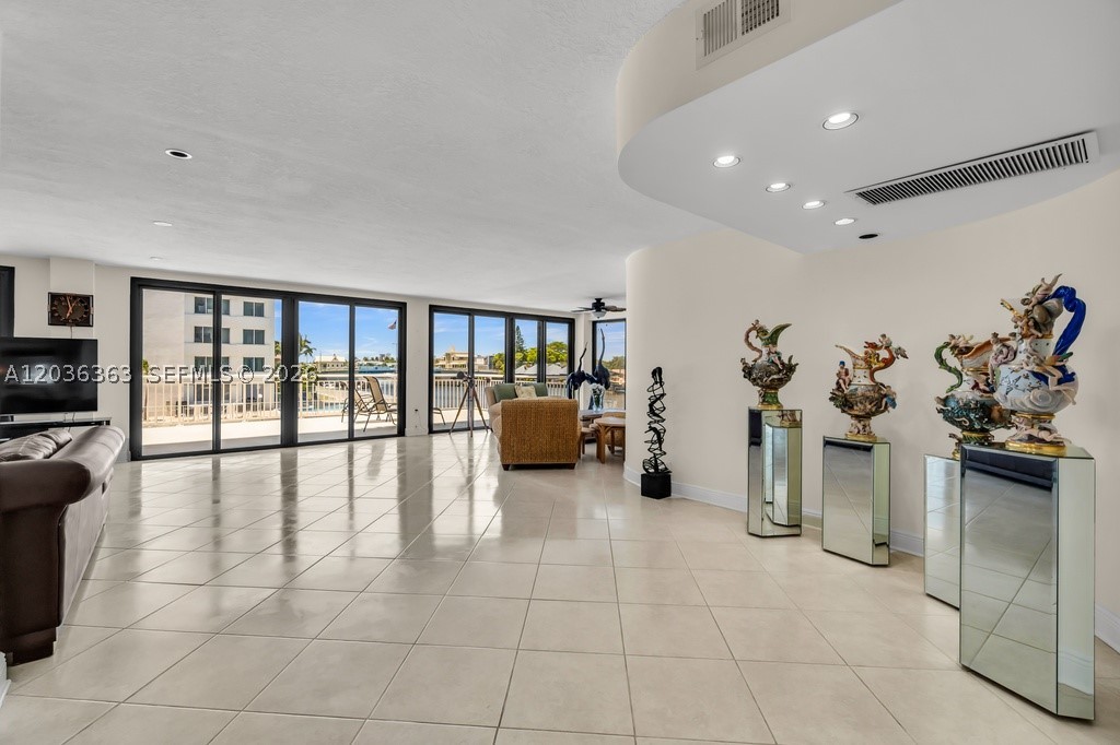 PILOT HOUSE CONDO - Residential
