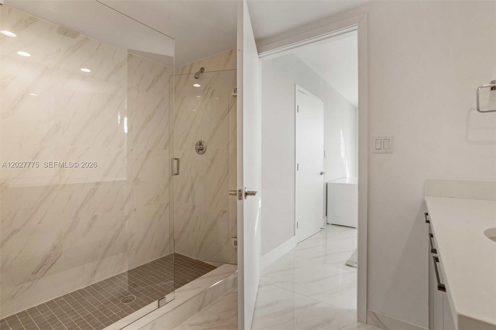 ONE BAY HARBOR CONDO - Residential