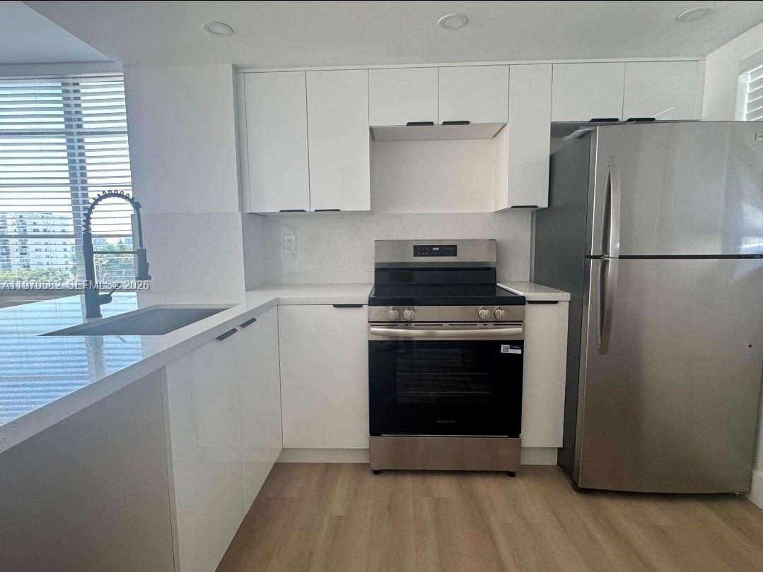 8000 CONDO - Residential Lease