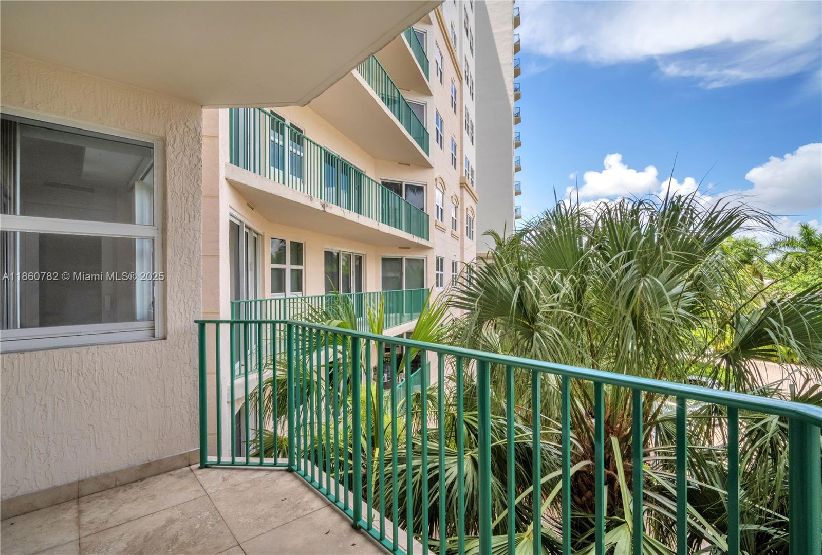 TURNBERRY VILLAGE SO TOWE - Residential