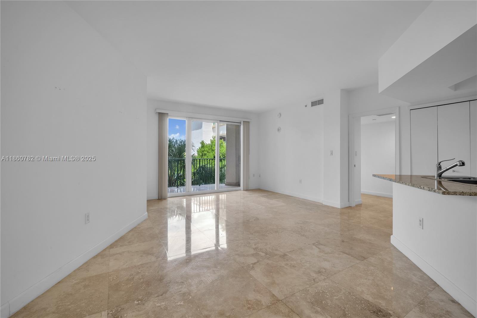 TURNBERRY VILLAGE SO TOWE - Residential