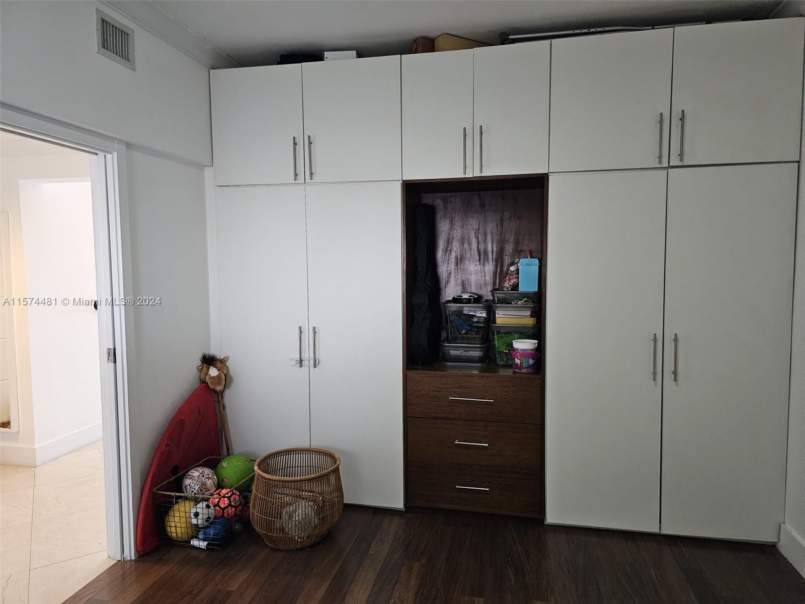 AVENTURA MARINA CONDO NUM - Residential Lease