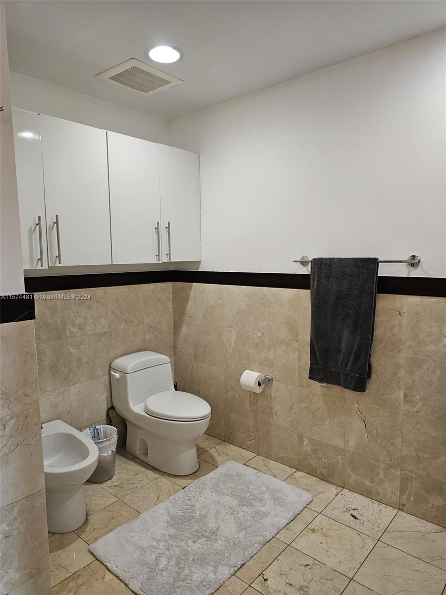 AVENTURA MARINA CONDO NUM - Residential Lease