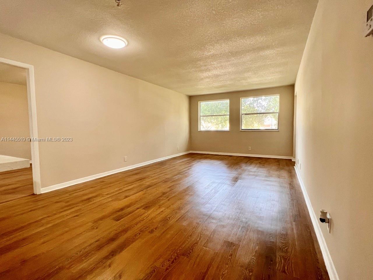 LAS VISTAS AT DORAL CONDO - Residential