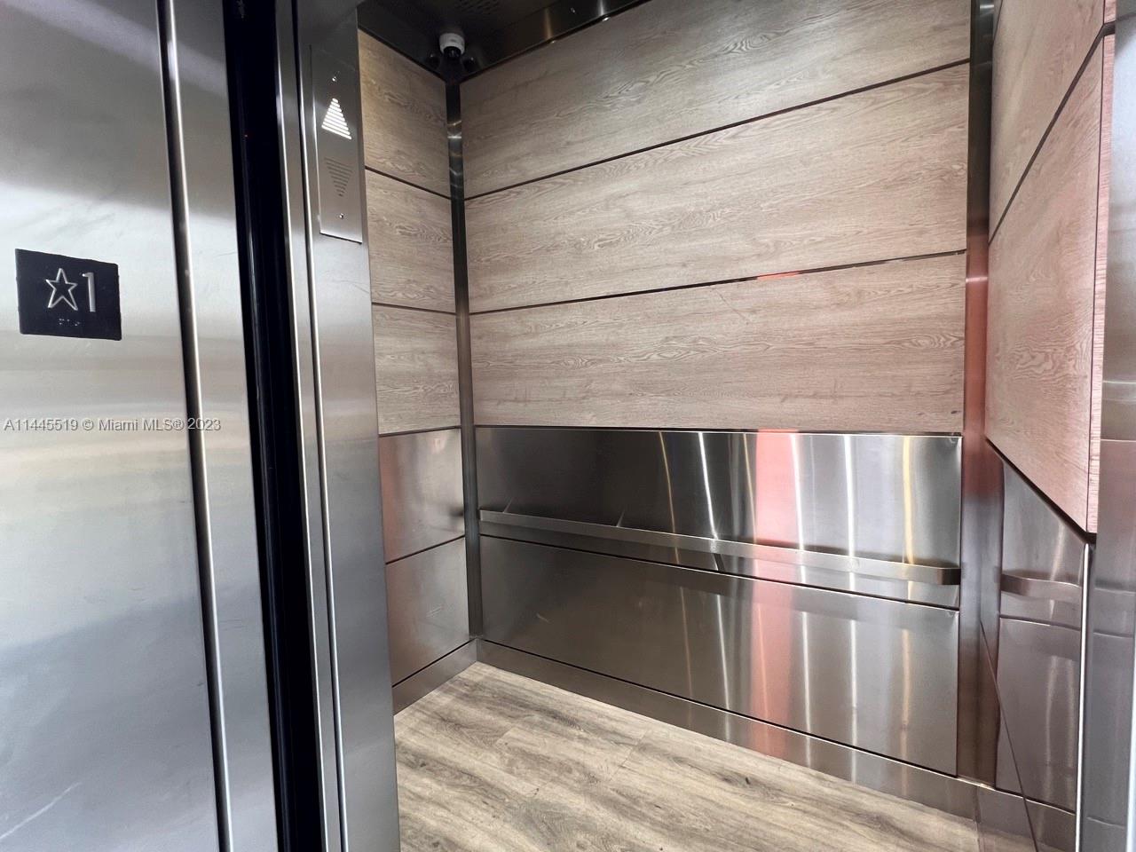 LAS VISTAS AT DORAL CONDO - Residential