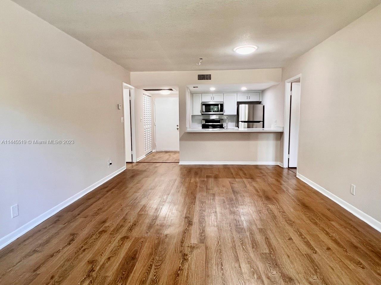 LAS VISTAS AT DORAL CONDO - Residential