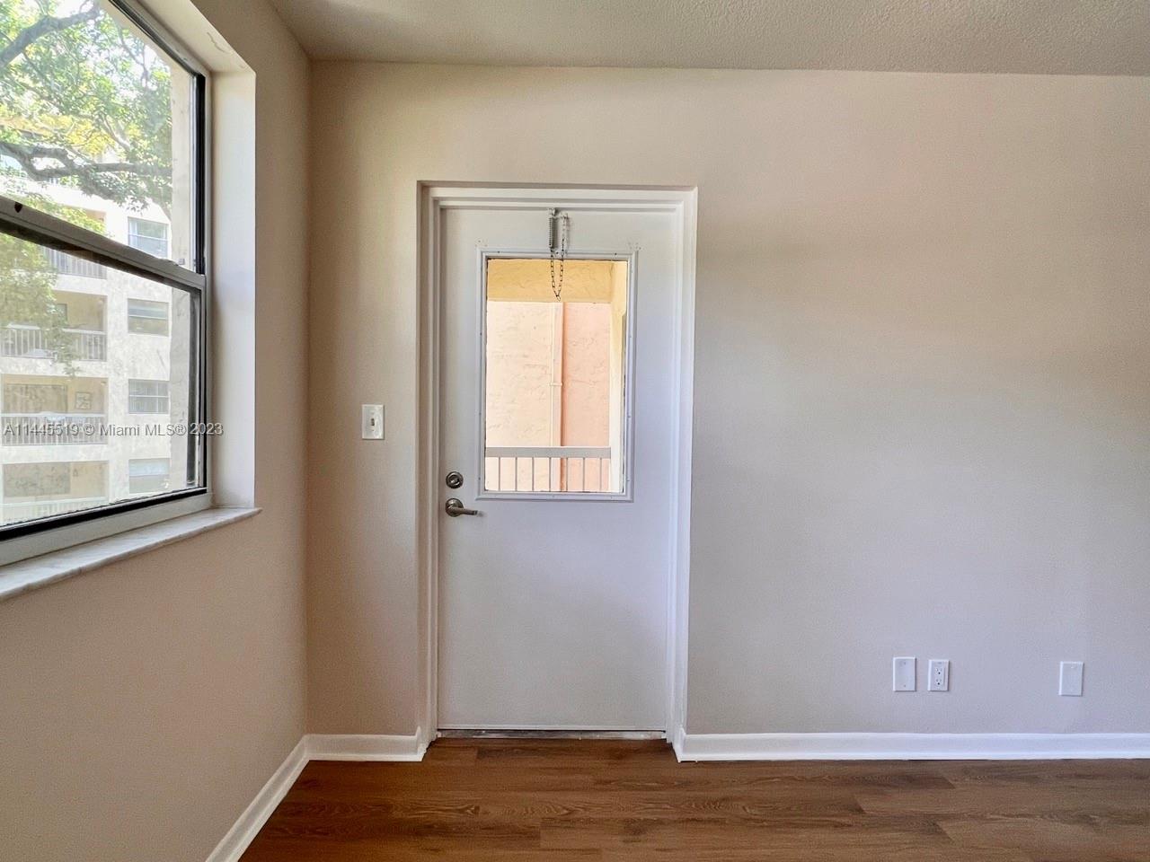 LAS VISTAS AT DORAL CONDO - Residential