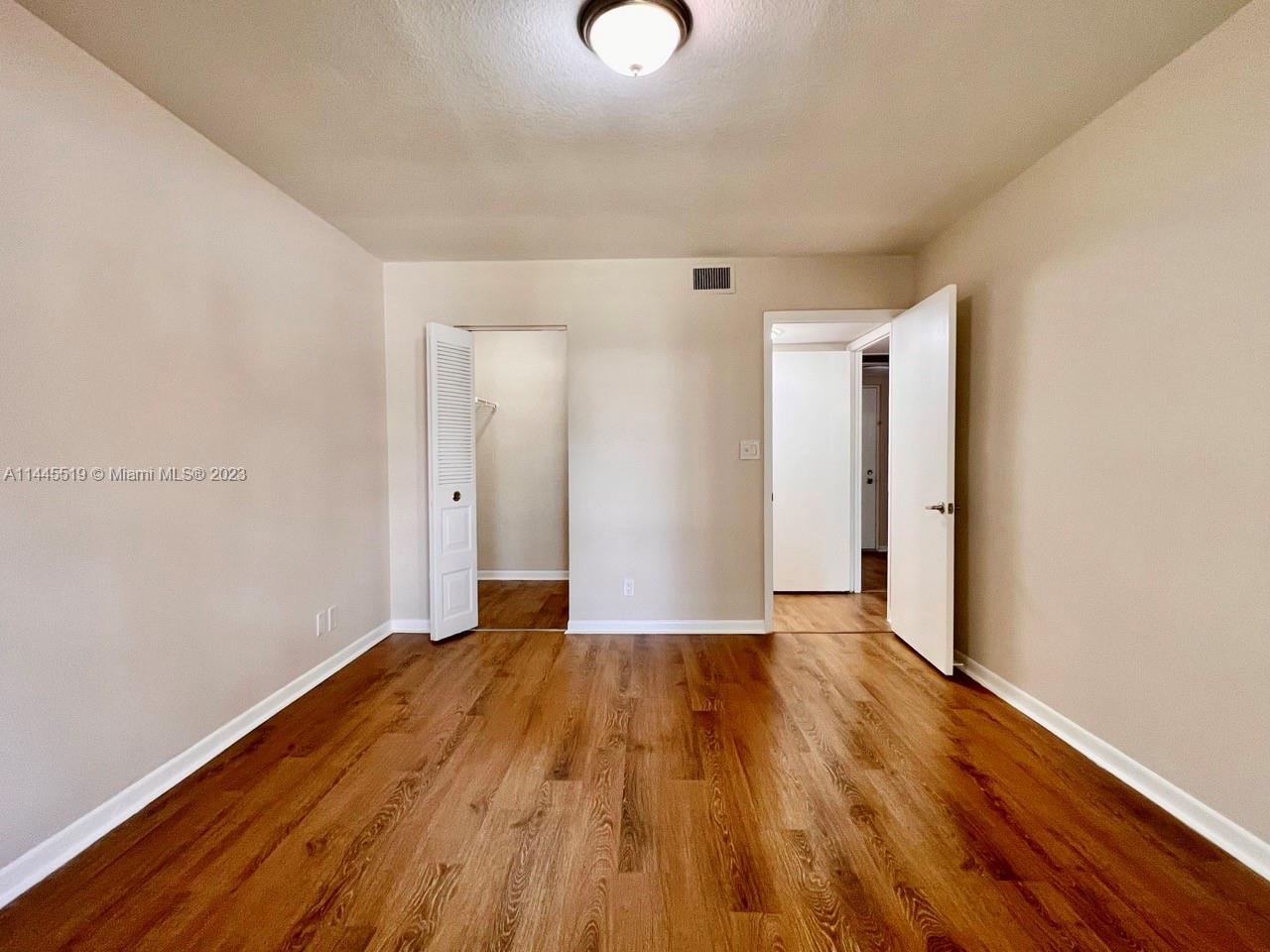 LAS VISTAS AT DORAL CONDO - Residential