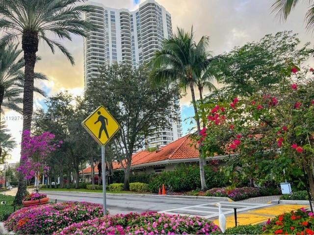 MYSTIC POINTE TOWER 500 C - Residential