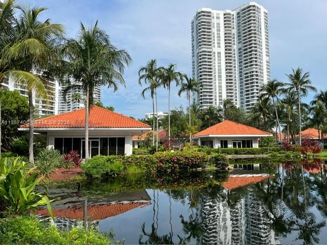 MYSTIC POINTE TOWER 500 C - Residential