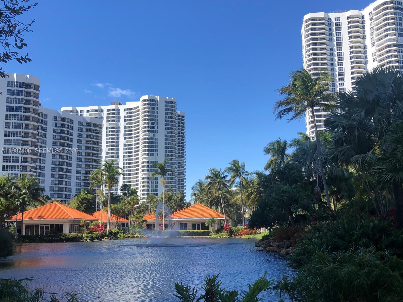 MYSTIC POINTE TOWER 500 C - Residential