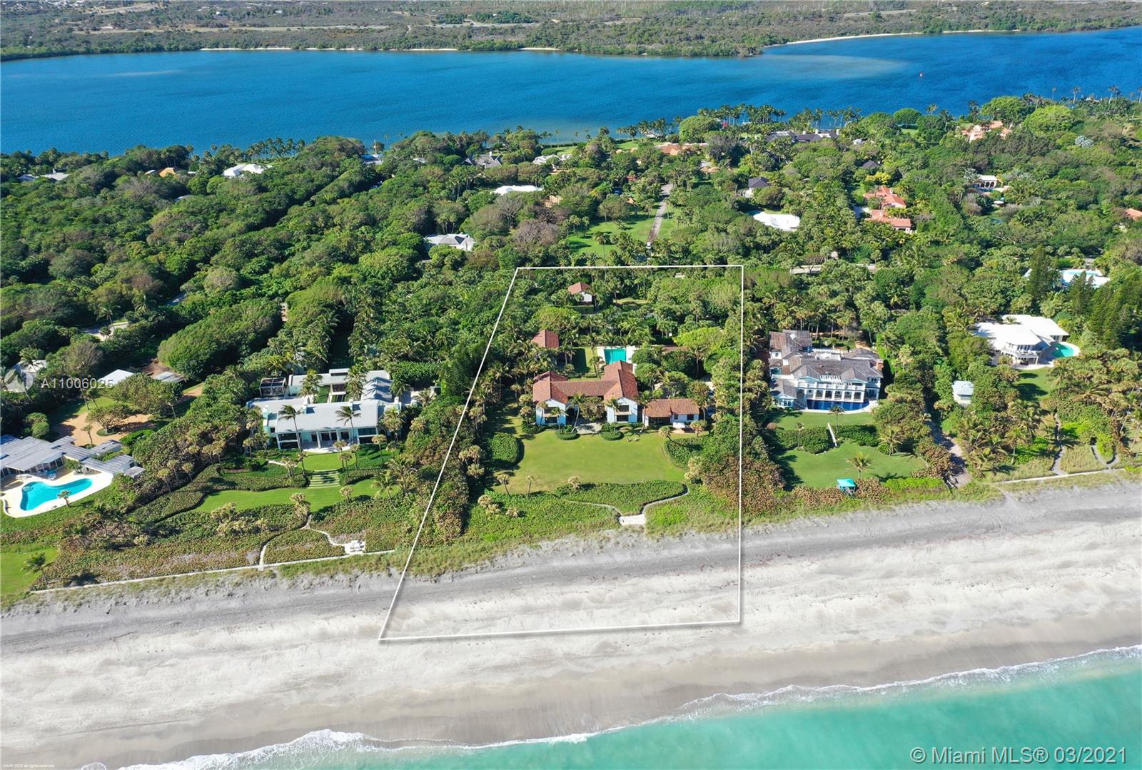 JUPITER ISLAND - Residential
