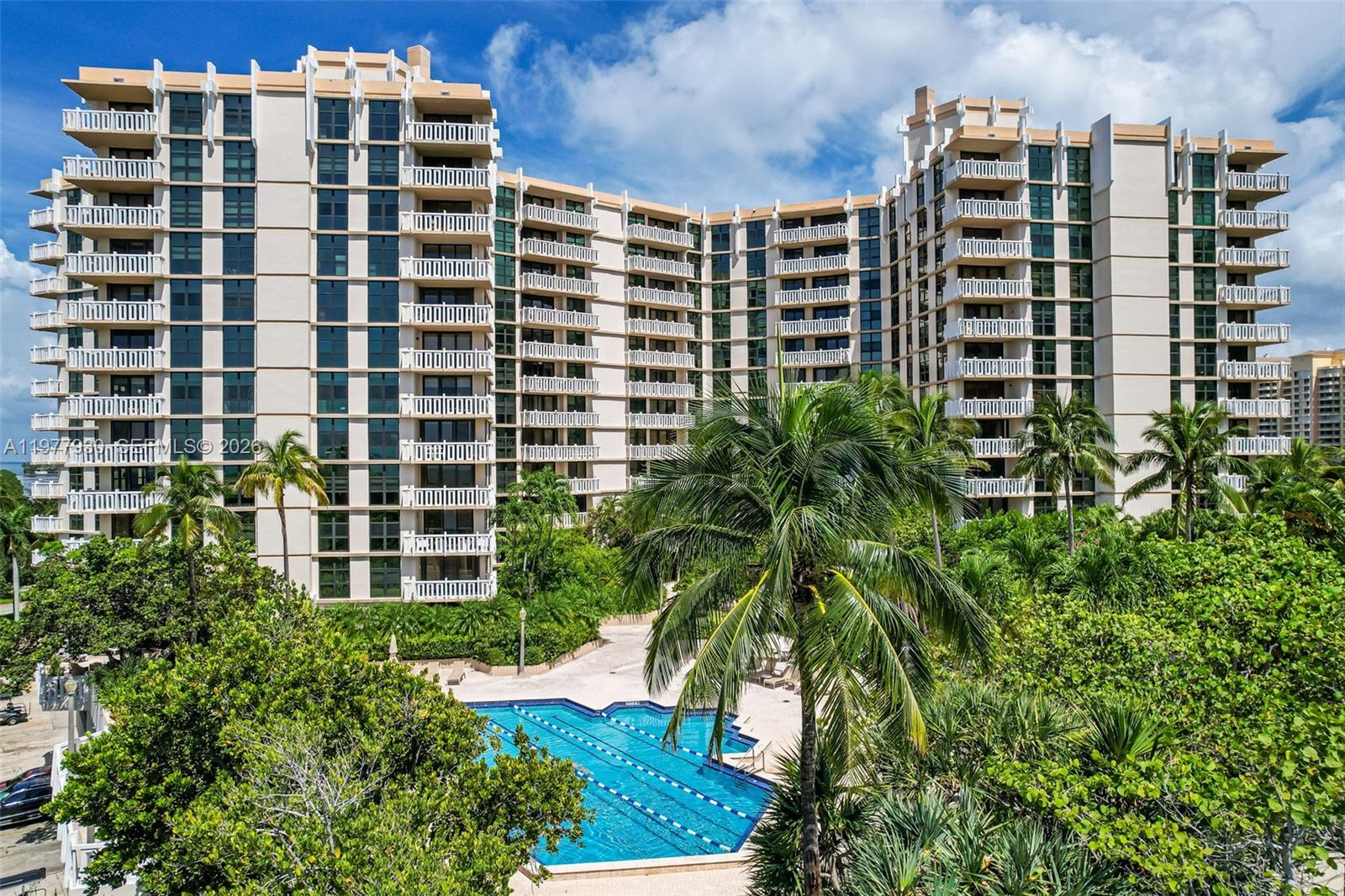 TOWERS OF KEY BISCAYNE CO - Residential