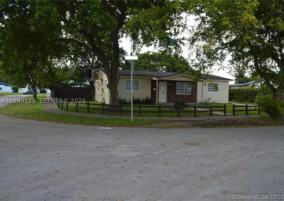 LAKE FOREST SEC 2 - Residential Income