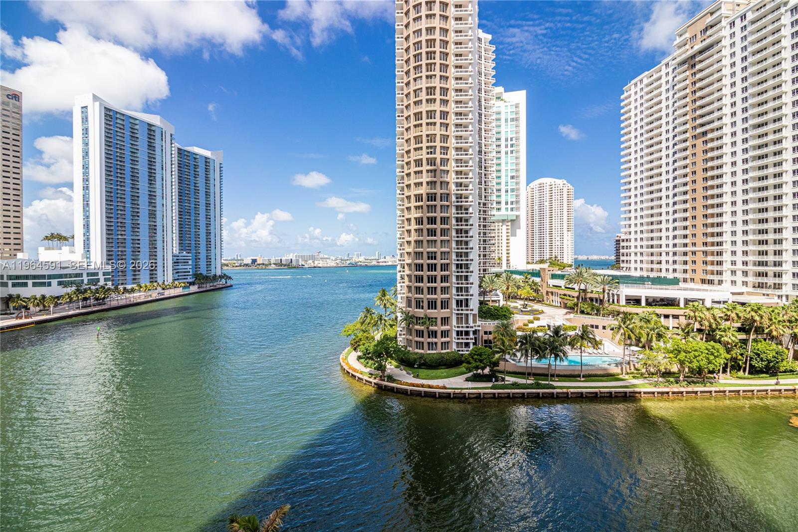 ICONBRICKELL CONDO NO 1 - Residential