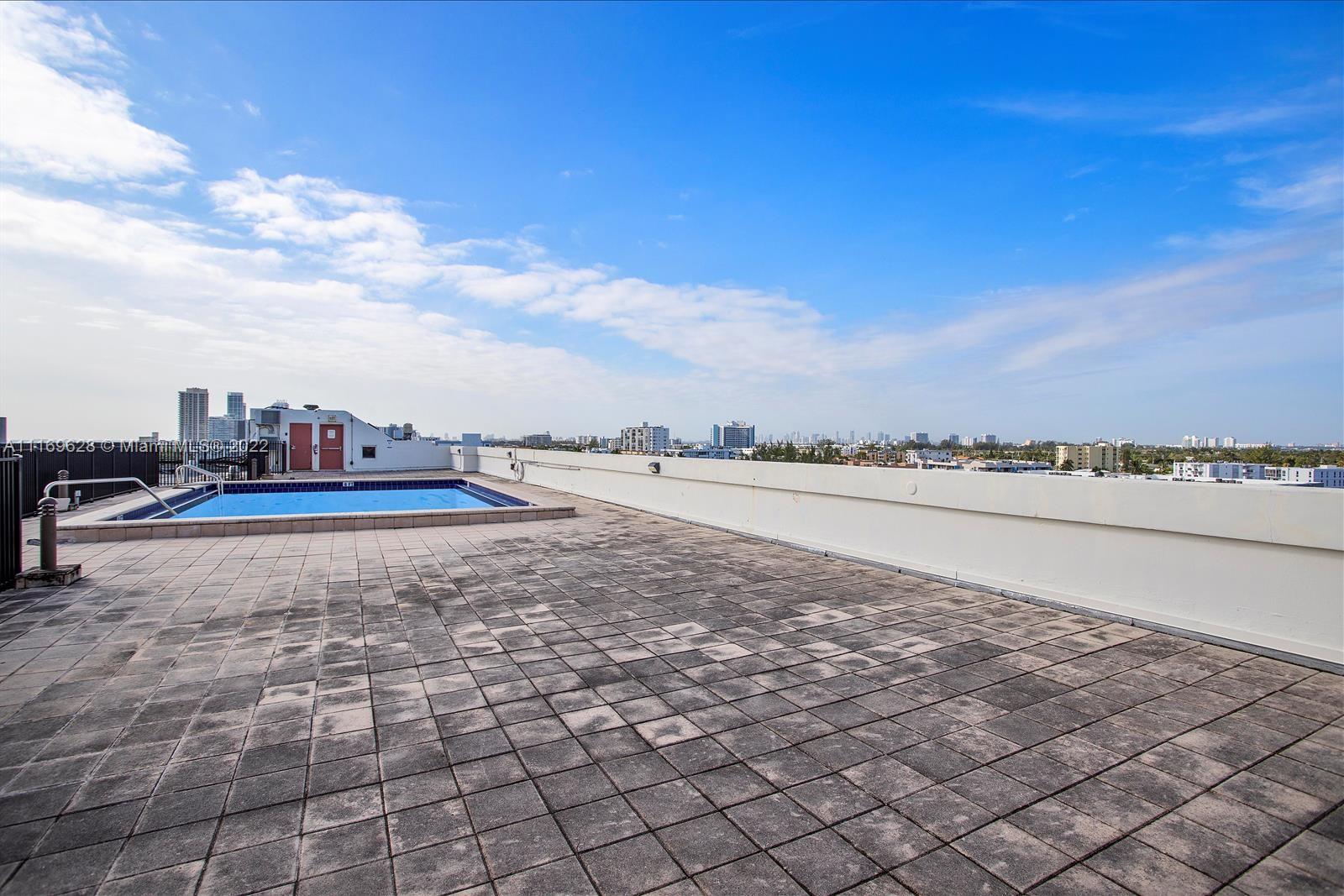 HARDING HALL CONDOMINIUM - Residential
