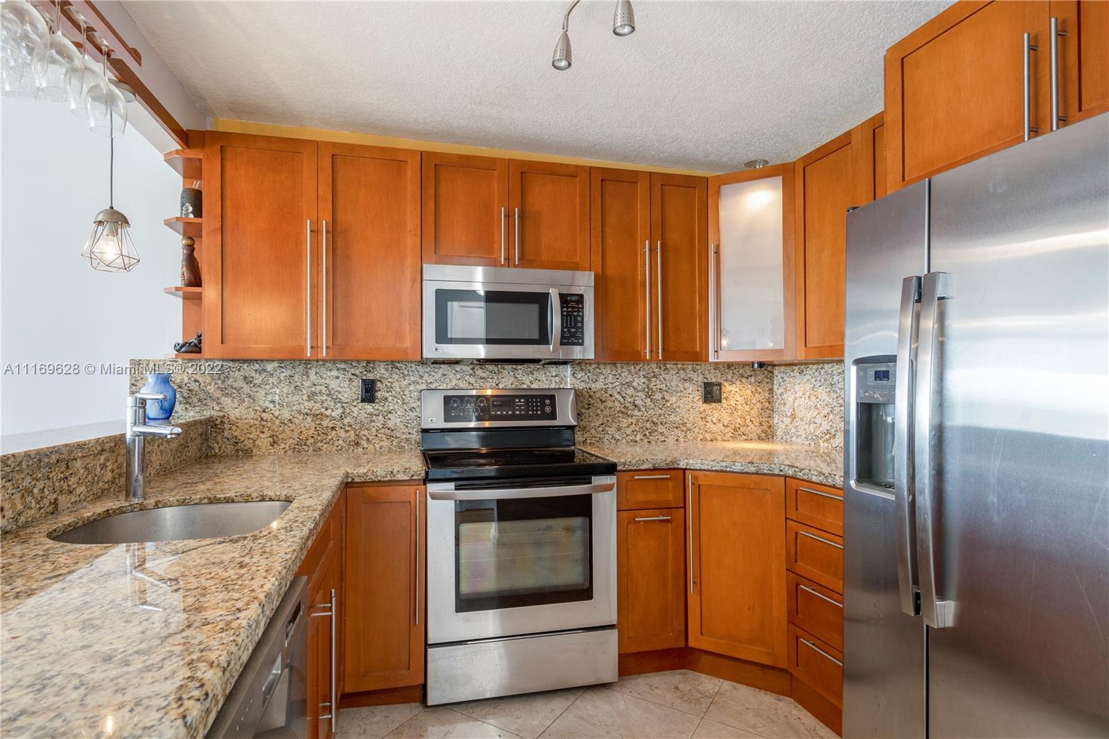 HARDING HALL CONDOMINIUM - Residential