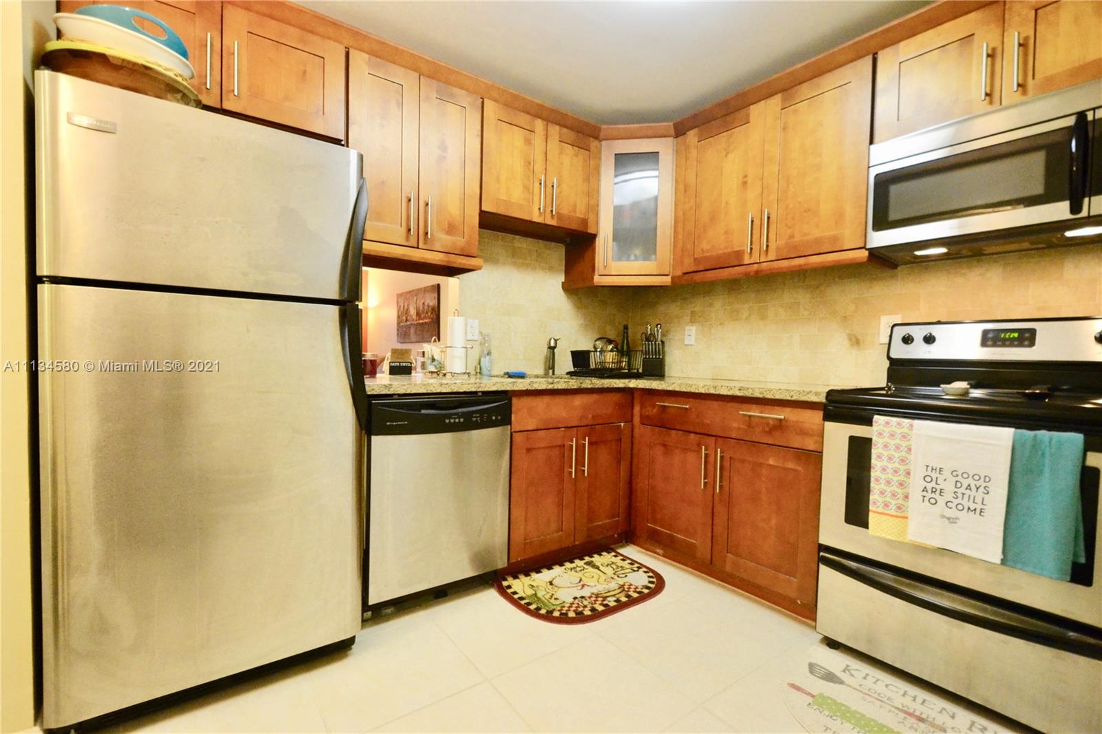 VILLAGE OF KINGS CREEK CO - Residential Lease
