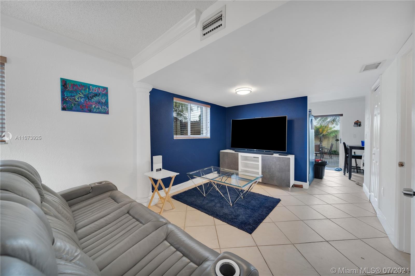 MIRA VILLAS CONDO - Residential Lease