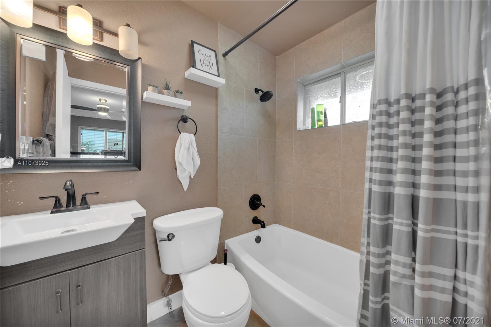 MIRA VILLAS CONDO - Residential Lease