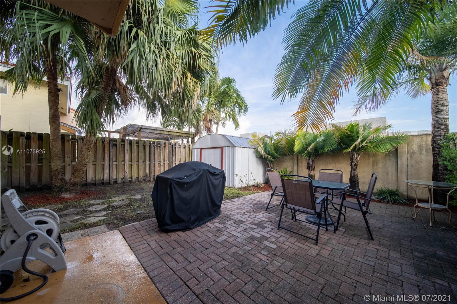 MIRA VILLAS CONDO - Residential Lease