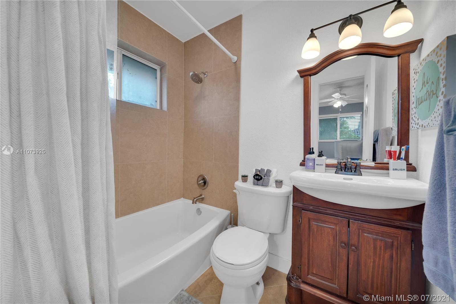 MIRA VILLAS CONDO - Residential Lease