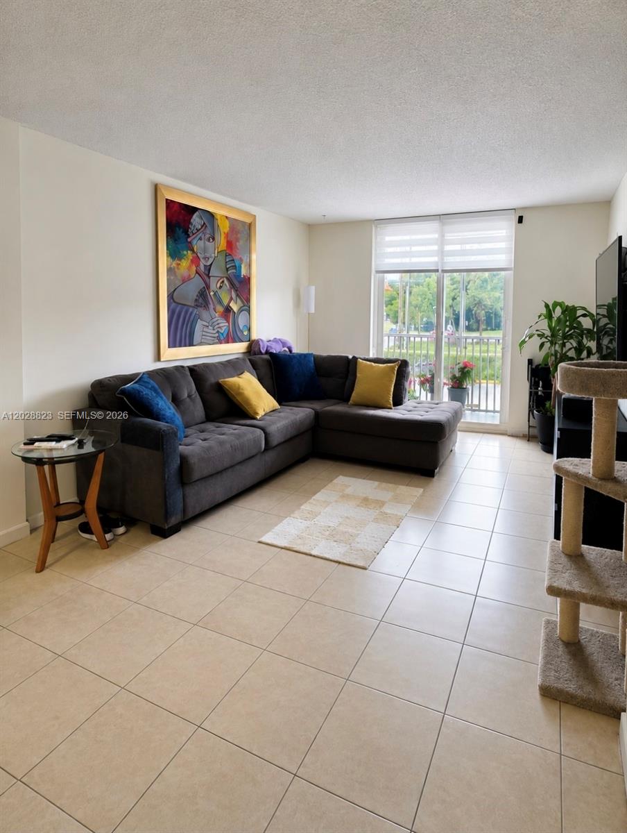 WOODSIDE APTS CONDO - Residential Lease