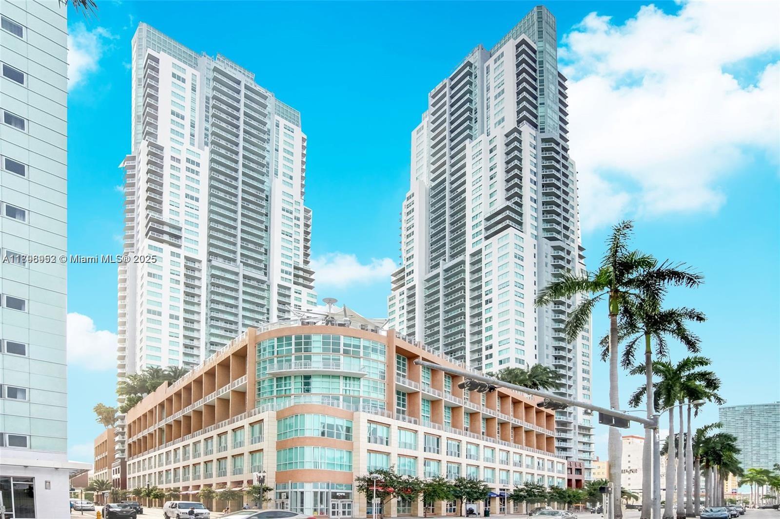 VIZCAYNE NORTH CONDO - Residential