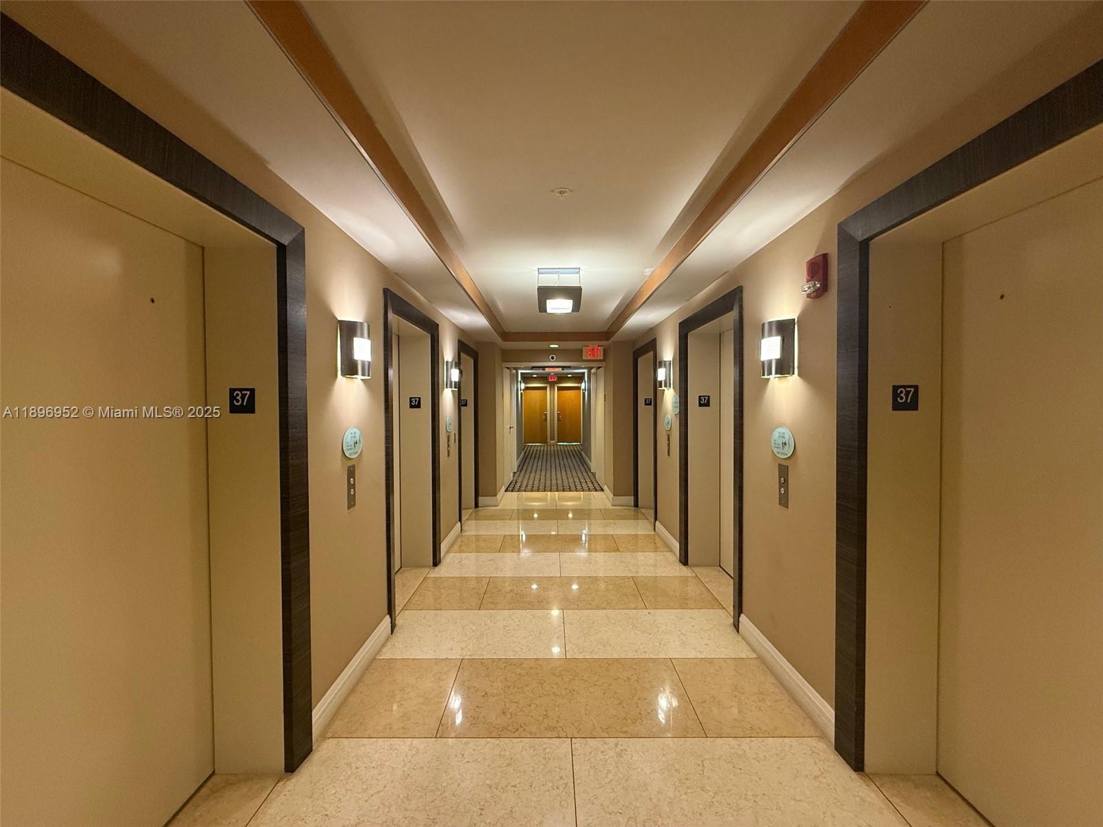 VIZCAYNE NORTH CONDO - Residential