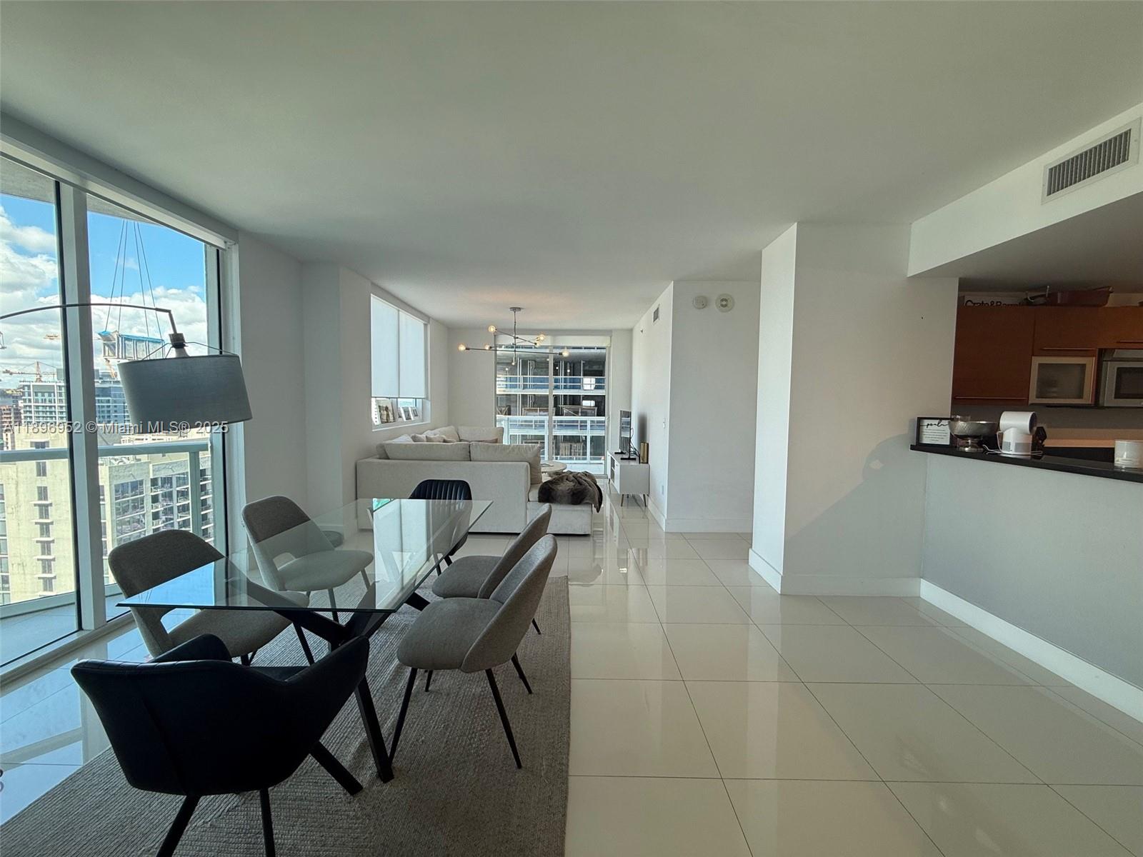 VIZCAYNE NORTH CONDO - Residential