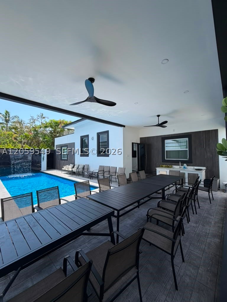 NORTH HOLLYWOOD - Residential