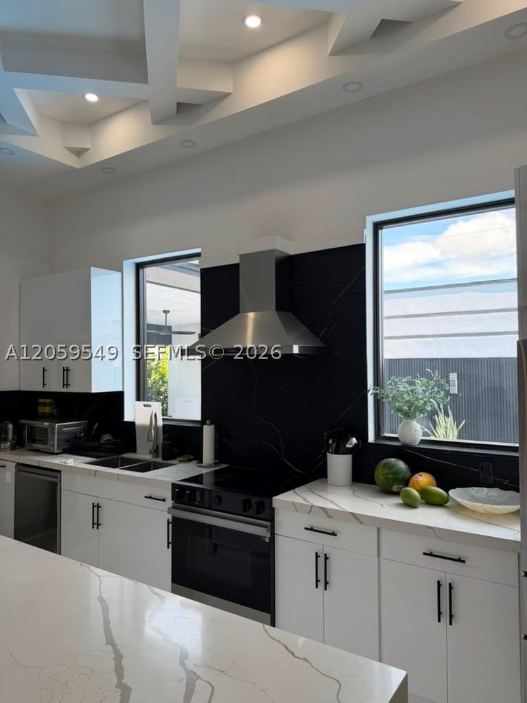NORTH HOLLYWOOD - Residential
