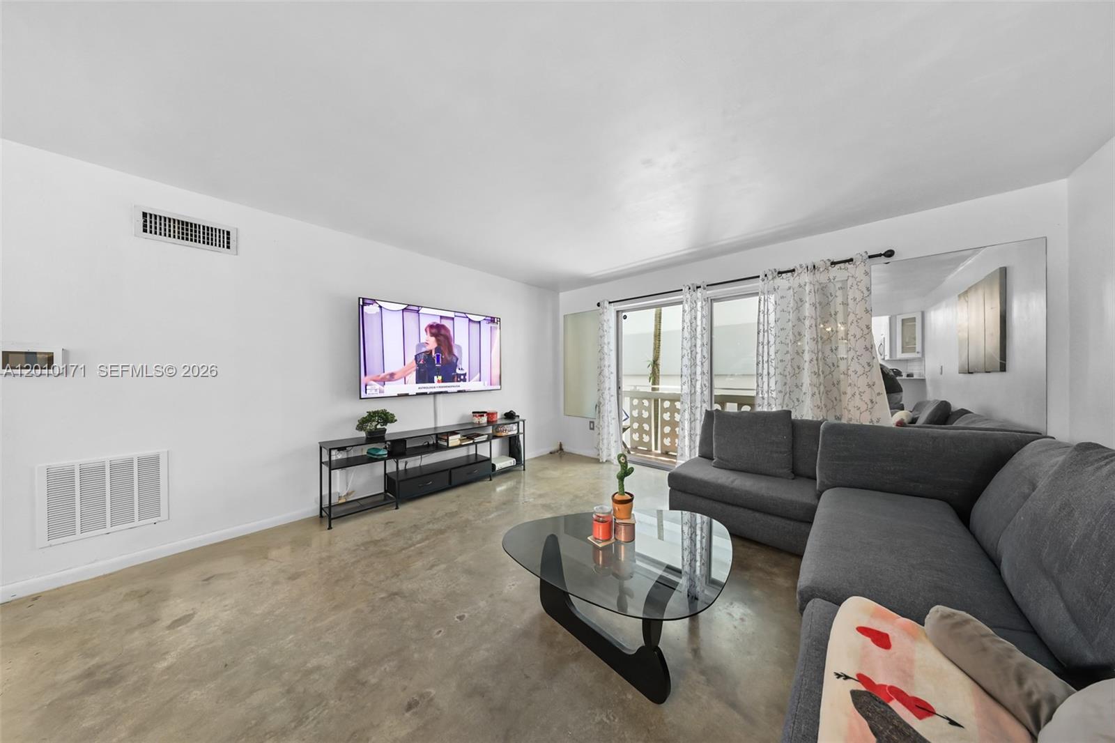 JEFFERSONIAN CONDO - Residential
