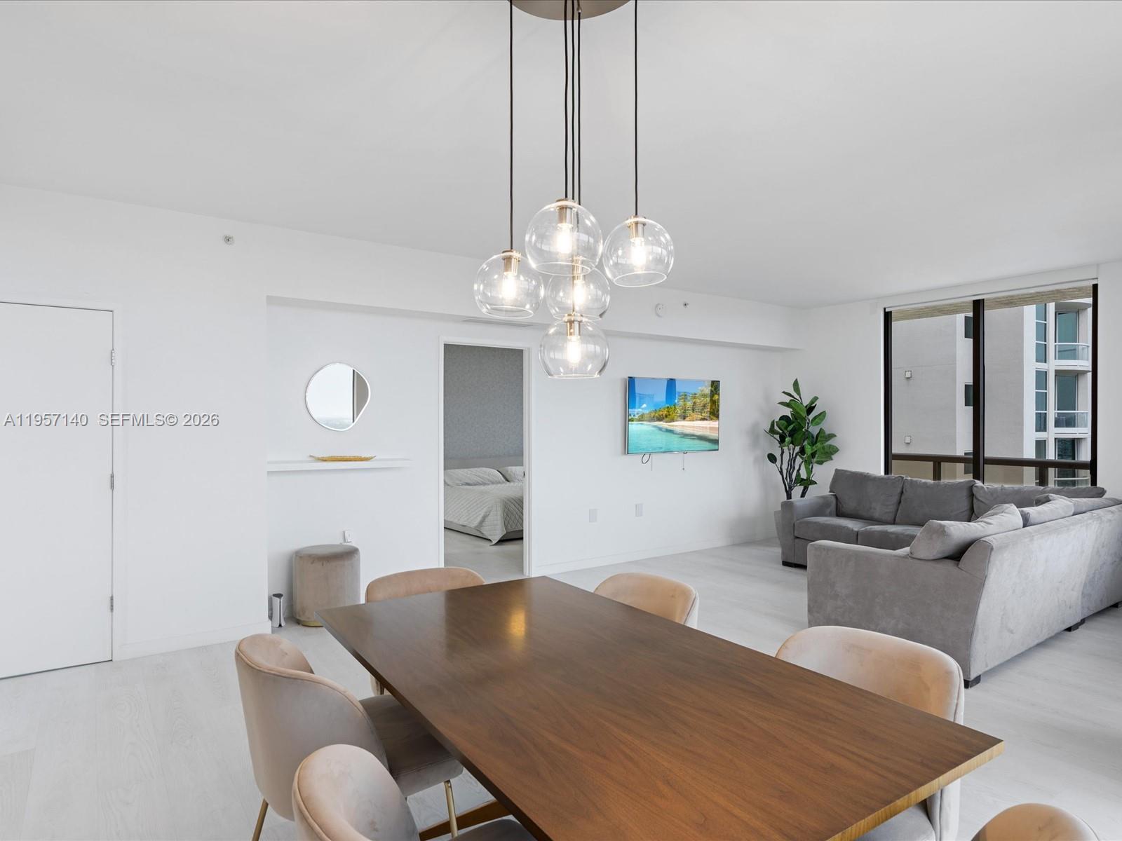 SAYAN CONDO - Residential