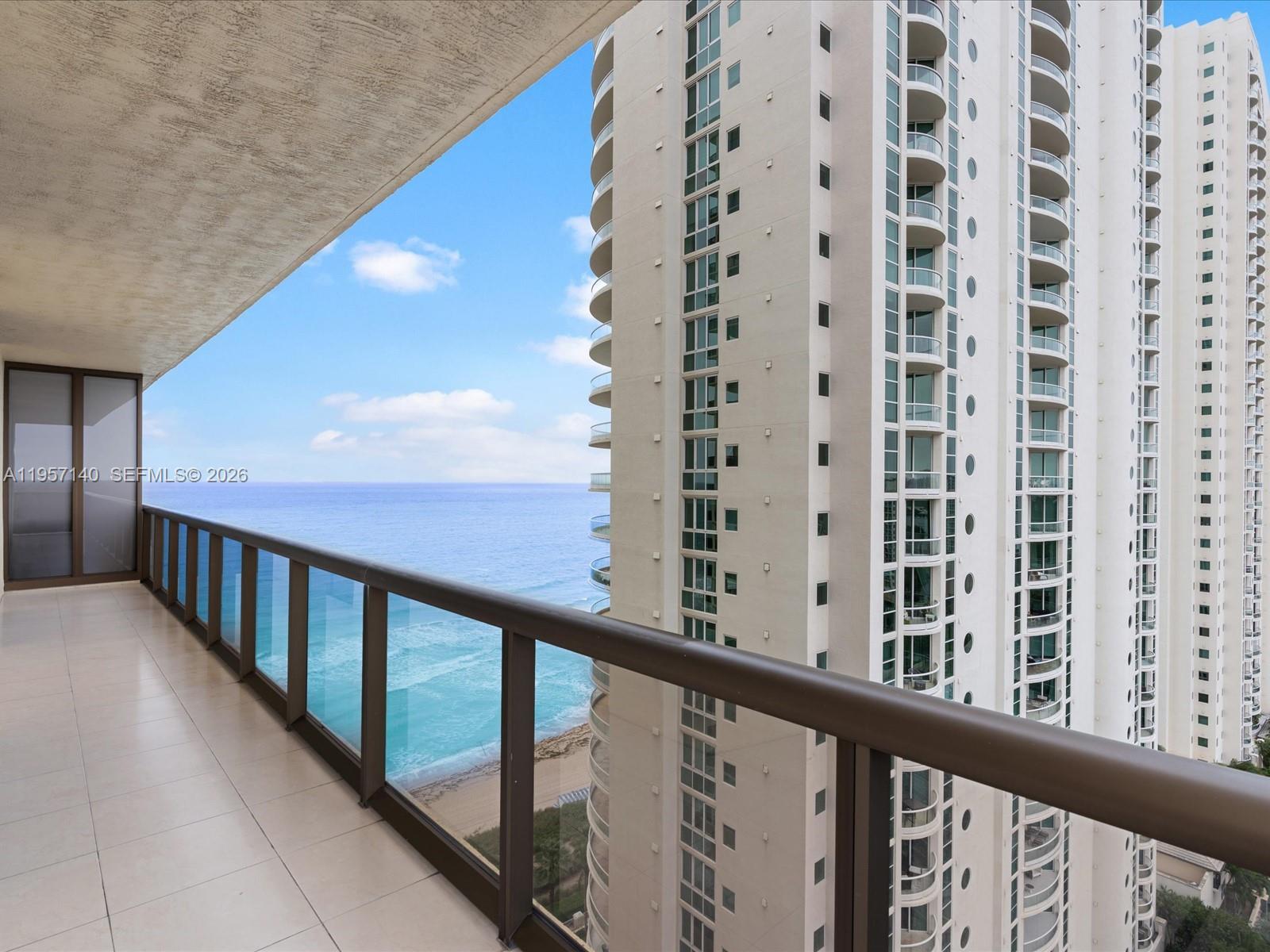 SAYAN CONDO - Residential